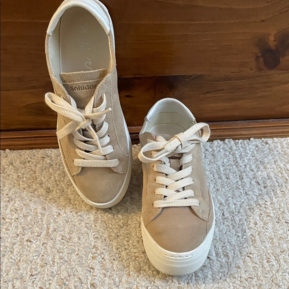 Soludos Women's Beige platform Sneakers